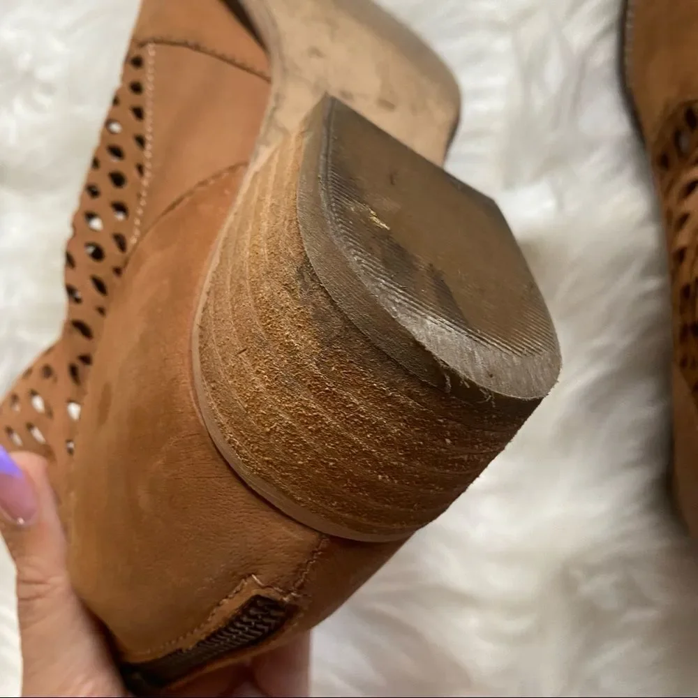 Seychelles Ankle Boots Bearing Laser Cut Bootie Tan Size 7